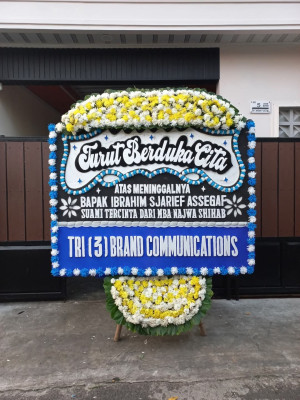 Papan Bunga Duka di Kejuruan Muda